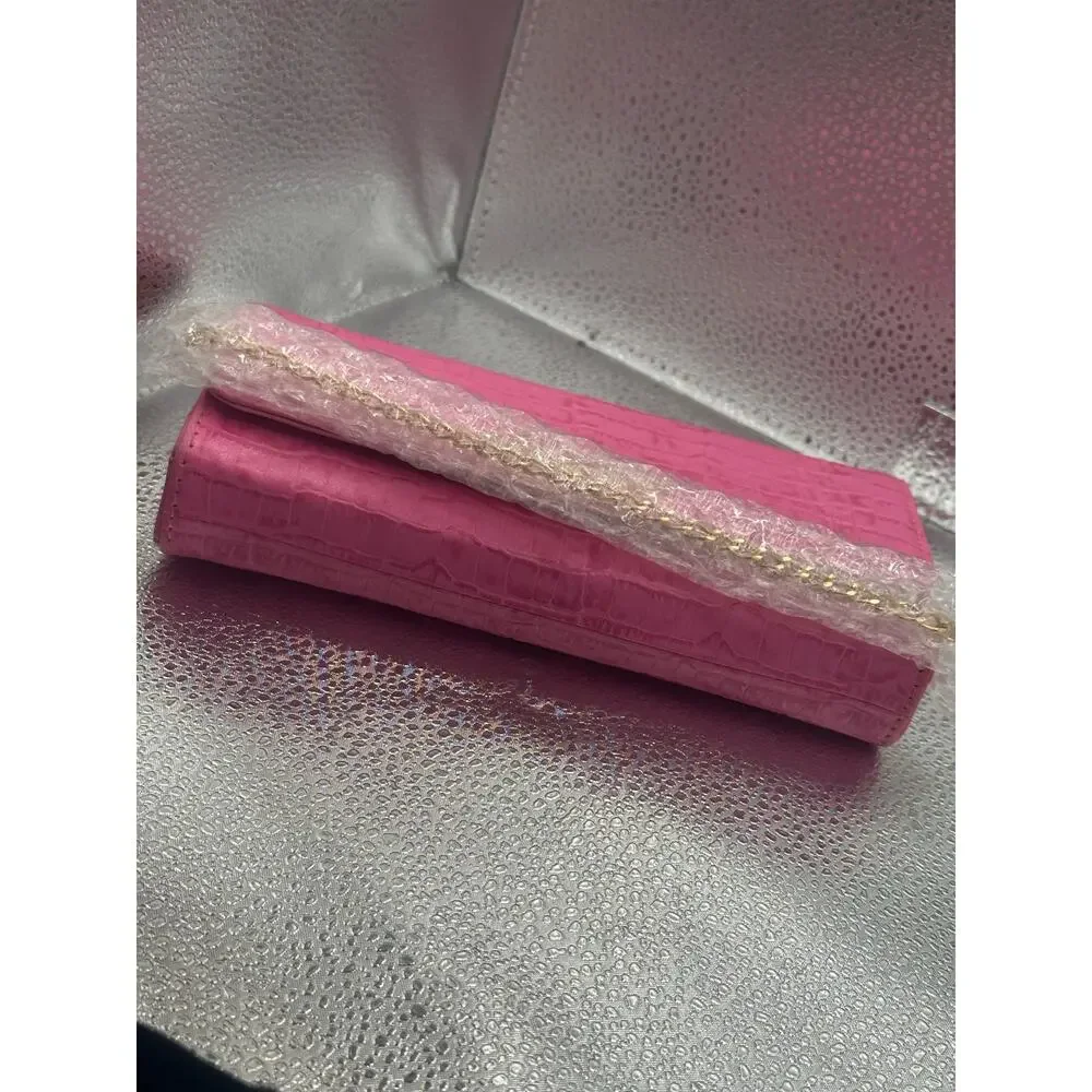 Samantha Thavasa Pink Croc-Embossed Chain Clutch | Sony PSP Official SCEI Collab
